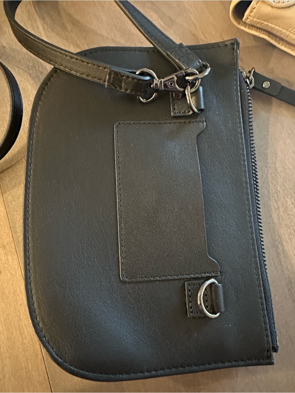 Project/reseller lot leather wallet/purse Bundle - Coach, Hobo, Patricia Nash - Picture 12 of 16